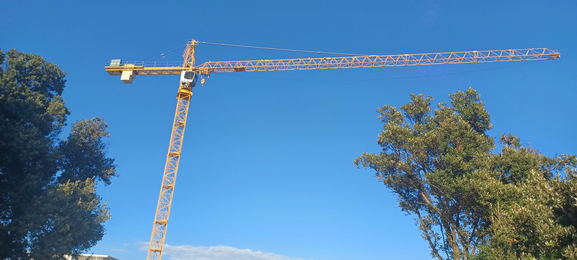Toranjska dizalica na gradilištu u Zagrebu